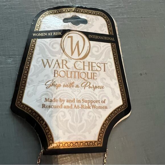War Chest Boutique Rose Gold Tone Bracelet NEW - Picture 2 of 5